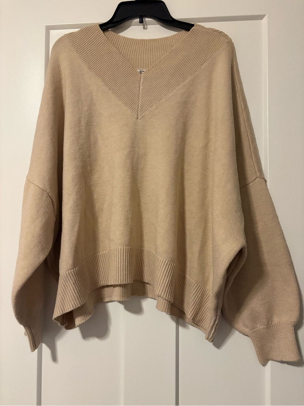 Robert Rodriguez Cream V-Neck Oversized Sweater